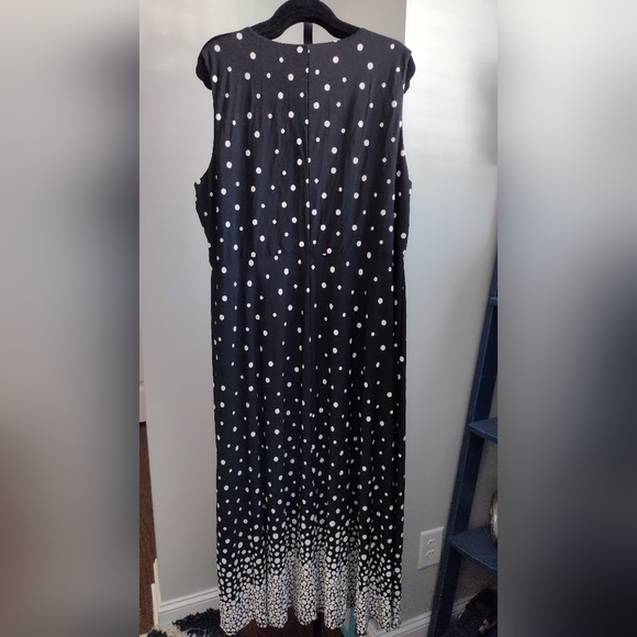 NWT Studio One Black Polka Dot Maxi Dress Size:3X - Picture 2 of 3